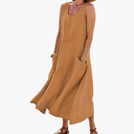 Women’s midi dress with scoop neckline and patch pockets