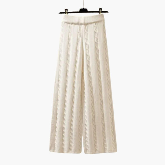 Women’s Three-Piece Knitted Loungewear Set with Relaxed Fit