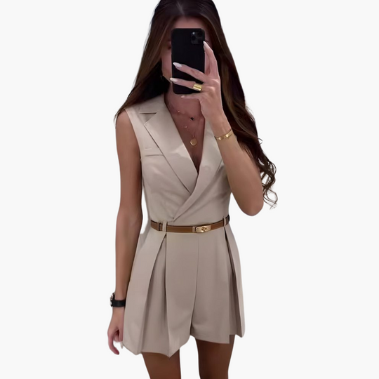 Women’s Sleeveless Jumpsuit with Regular Fit