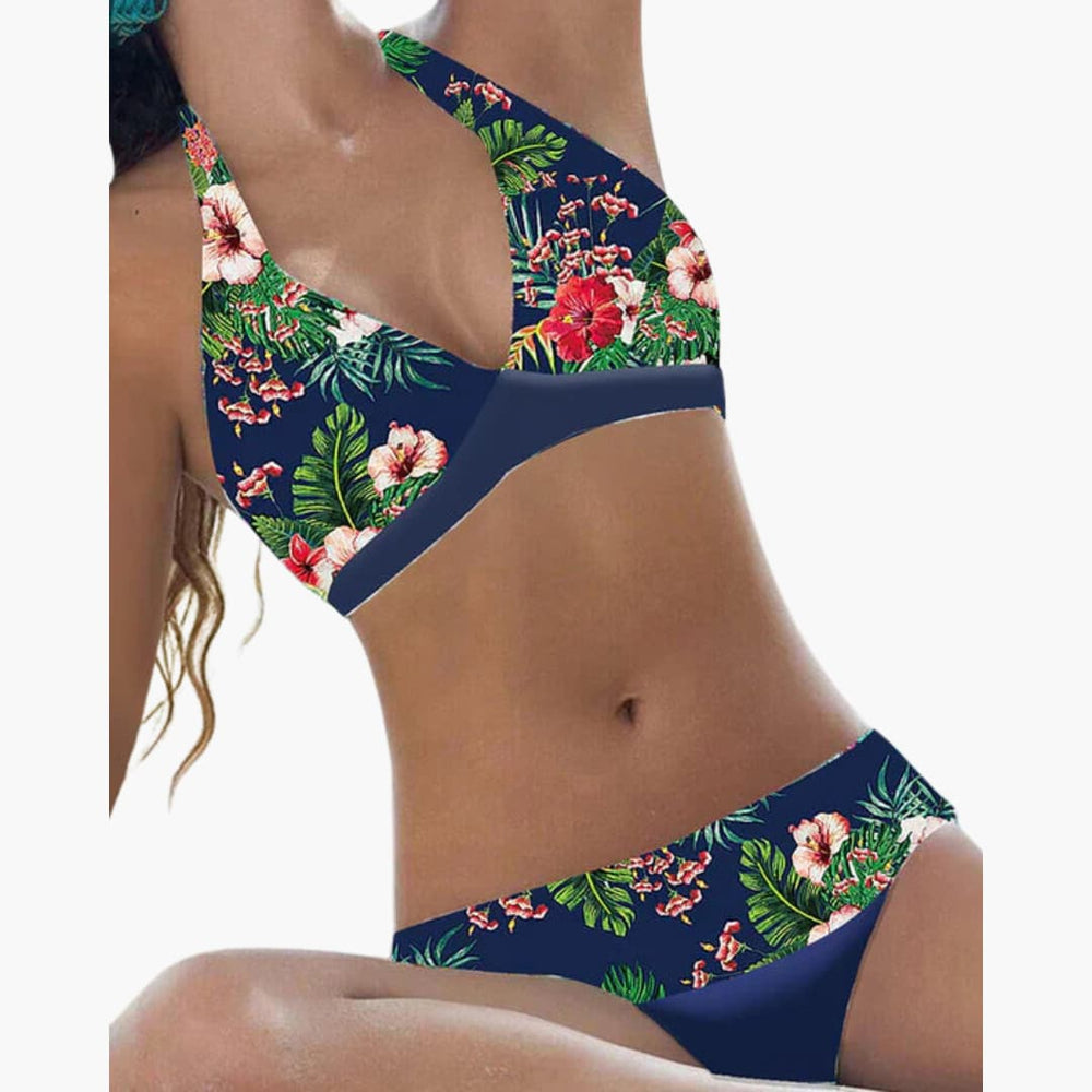 Women’s Two-Piece Bikini Set with Halter Neck and Backless Design