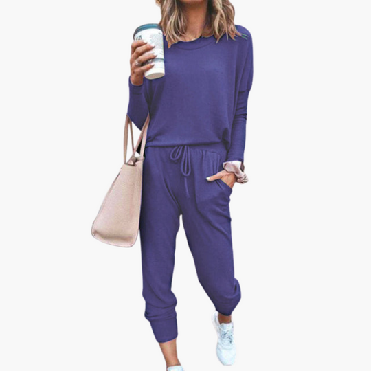 Women’s two-piece set with long sleeves and trousers