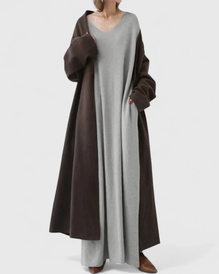 Women's Sophisticated Dress with Minimalist Design and Relaxed Fit