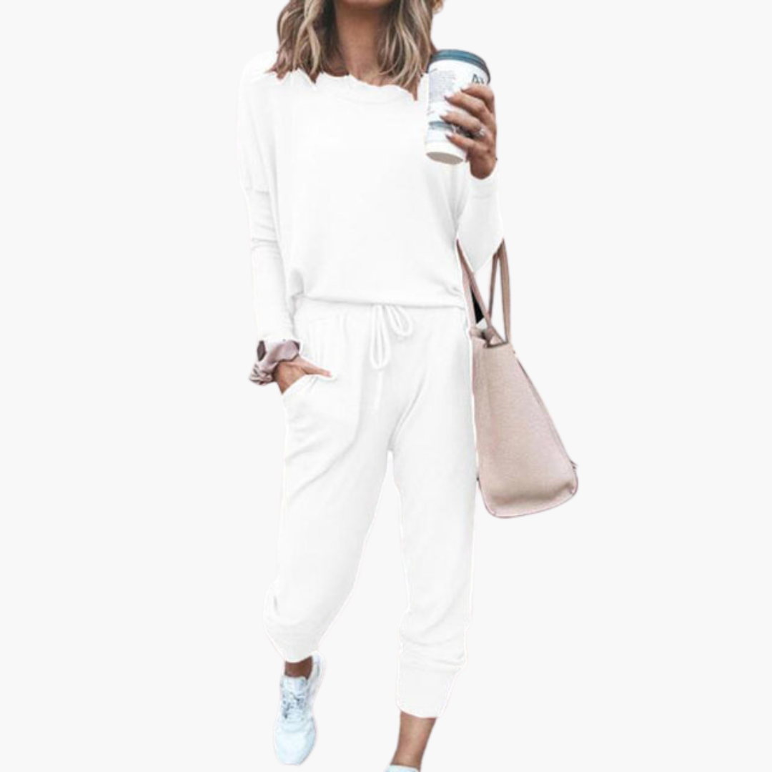 Women’s two-piece set with long sleeves and trousers