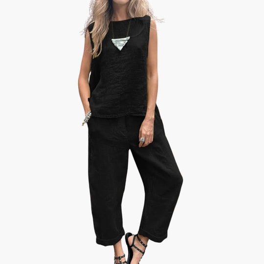 Women’s two-piece set with sleeveless top and trousers