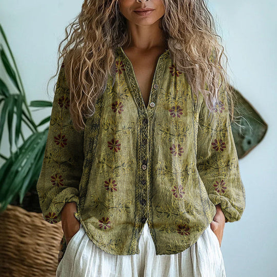 Women's Elegant Blouse with Tailored Fit and Delicate Detailing